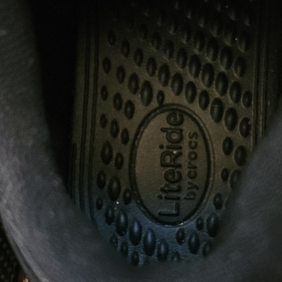 Crocs on the clock Women's size 4 Lite Ride - Picture 6 of 7